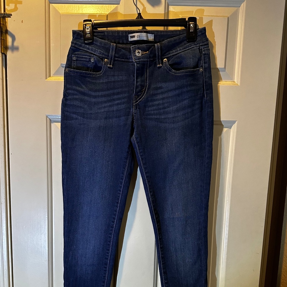 Levi's Size 29 Dark Wash Skinny Jeans